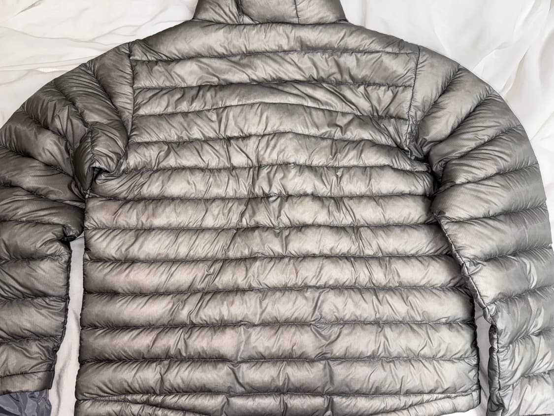 산산기어 24fw 서픽스 푸퍼자켓 그레이 경량패딩 (+ 리브드 롱슬리브) 상품이미지8