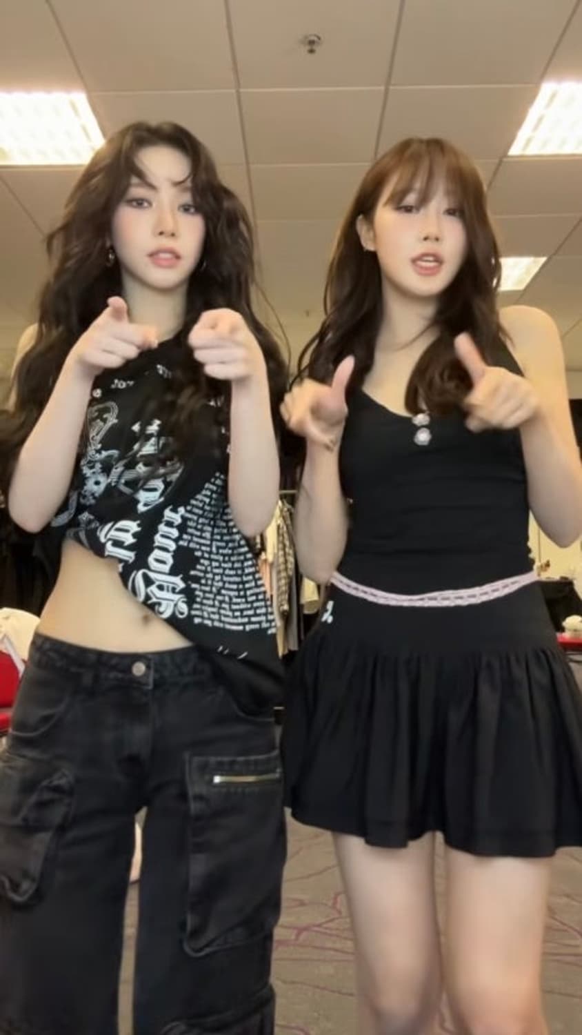 일리오 BLACK LOVER ONE SHOULDER T-SHIRTS 상품이미지2