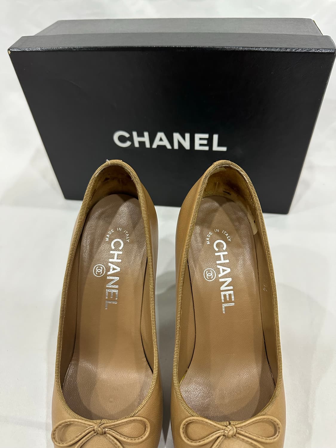 36] 샤넬 여성 CC로고 투톤 발레리나 슬링백 펌프스 상품이미지8