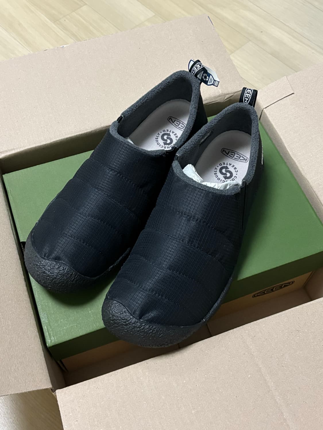 새상품 285) 킨 25FW 하우저2 슬립온 블랙 상품이미지2