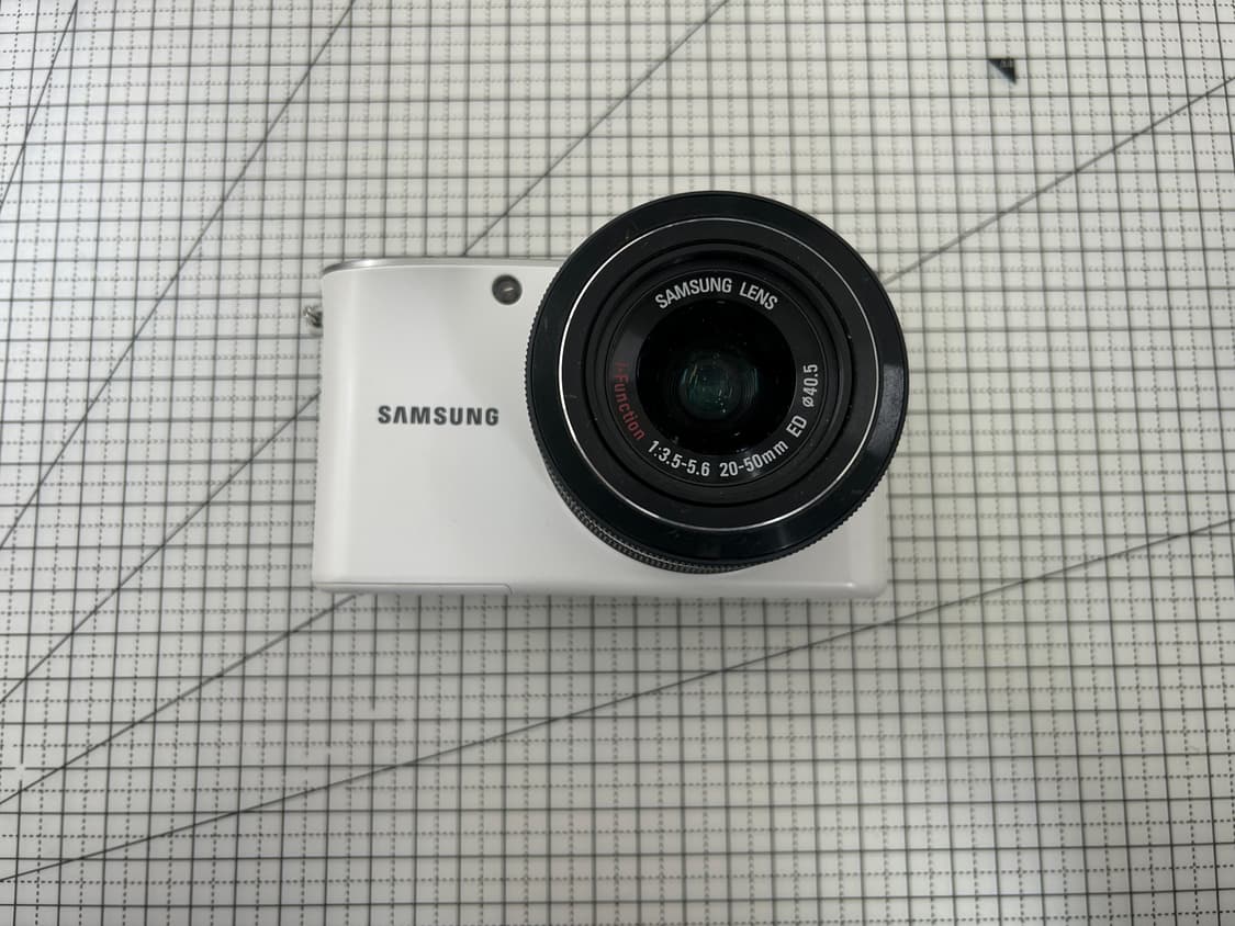 samsung NX100 카메라 화이트 상품이미지3