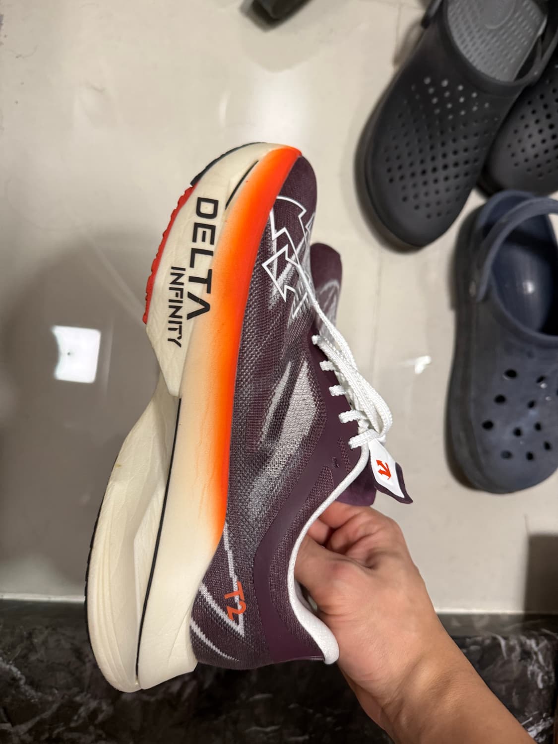 데상트 델타프로 버건디 270사이즈 상품이미지3