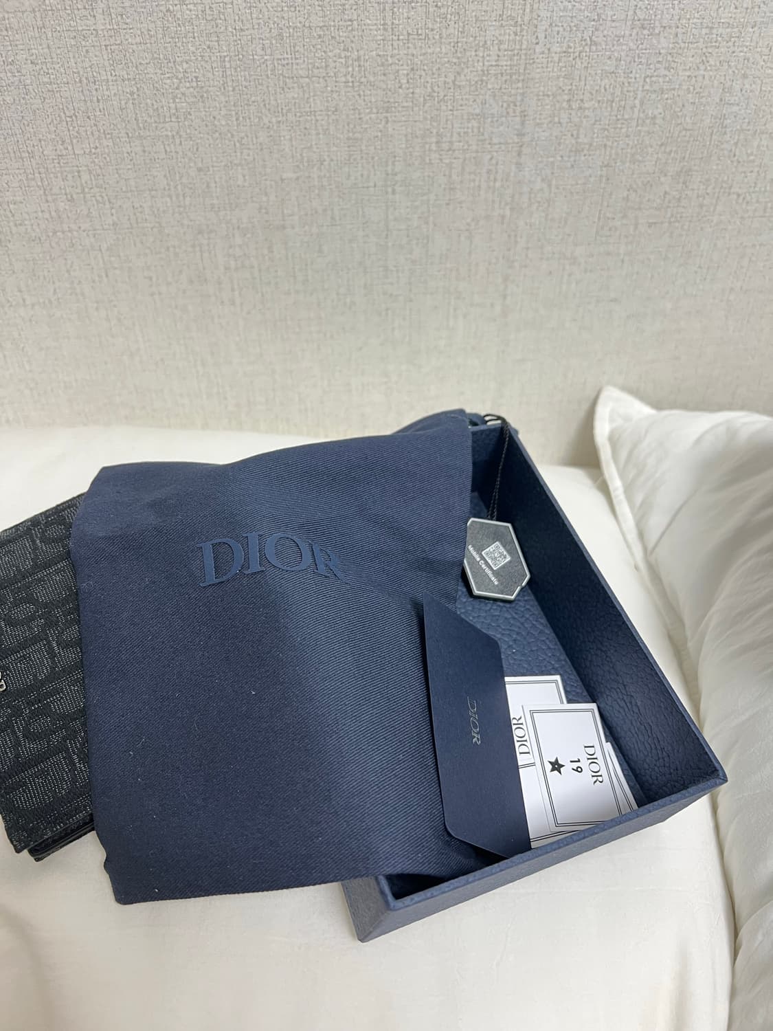 디올 오블리크 블랙 반지갑 상품이미지8