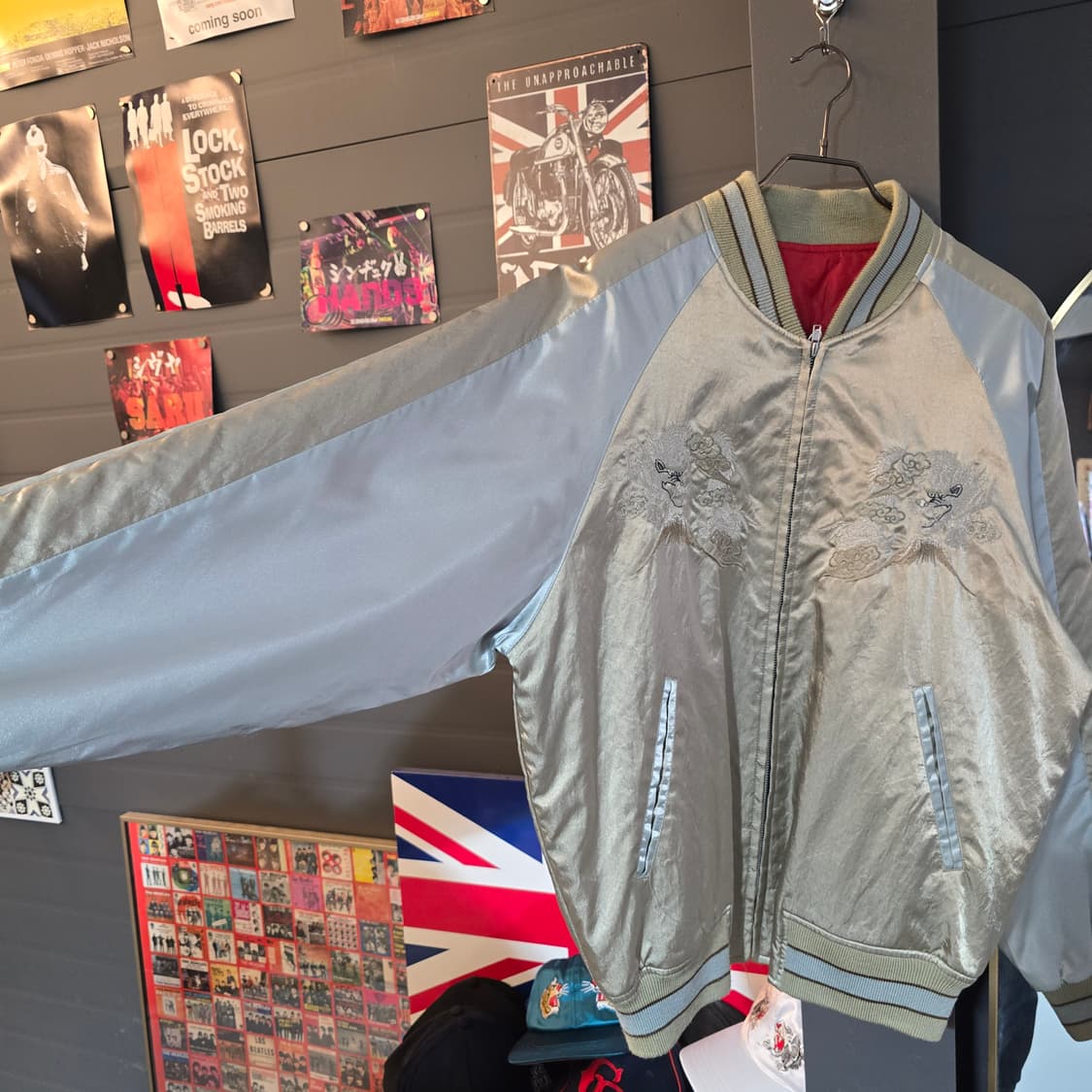 일본 빈티지 스카잔 자켓 용 자수 실버 새틴 양면 자켓 LL 상품이미지3