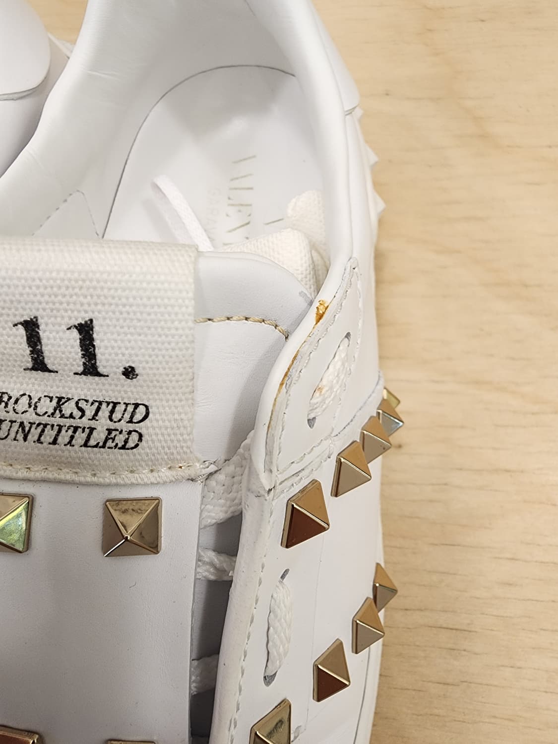 발렌티노 히든오픈 언타이틀 락스터드 스니커즈 37 상품이미지8