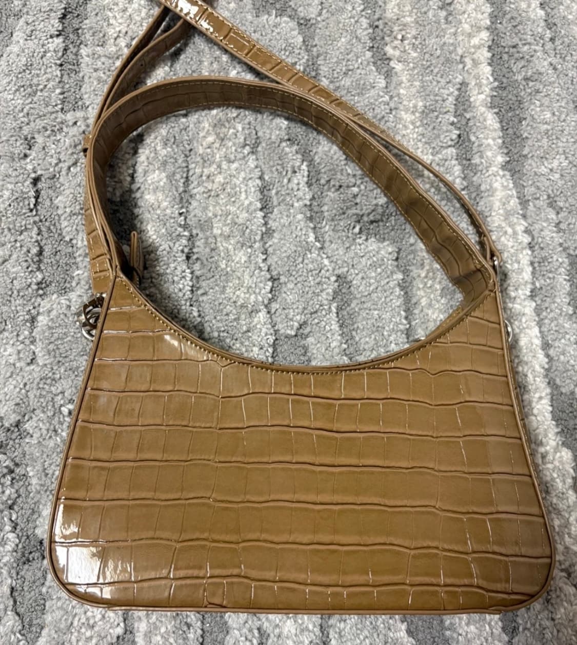 [폴스부띠끄] 헤이즐 숄더 크로스백 팝니다 상품이미지3