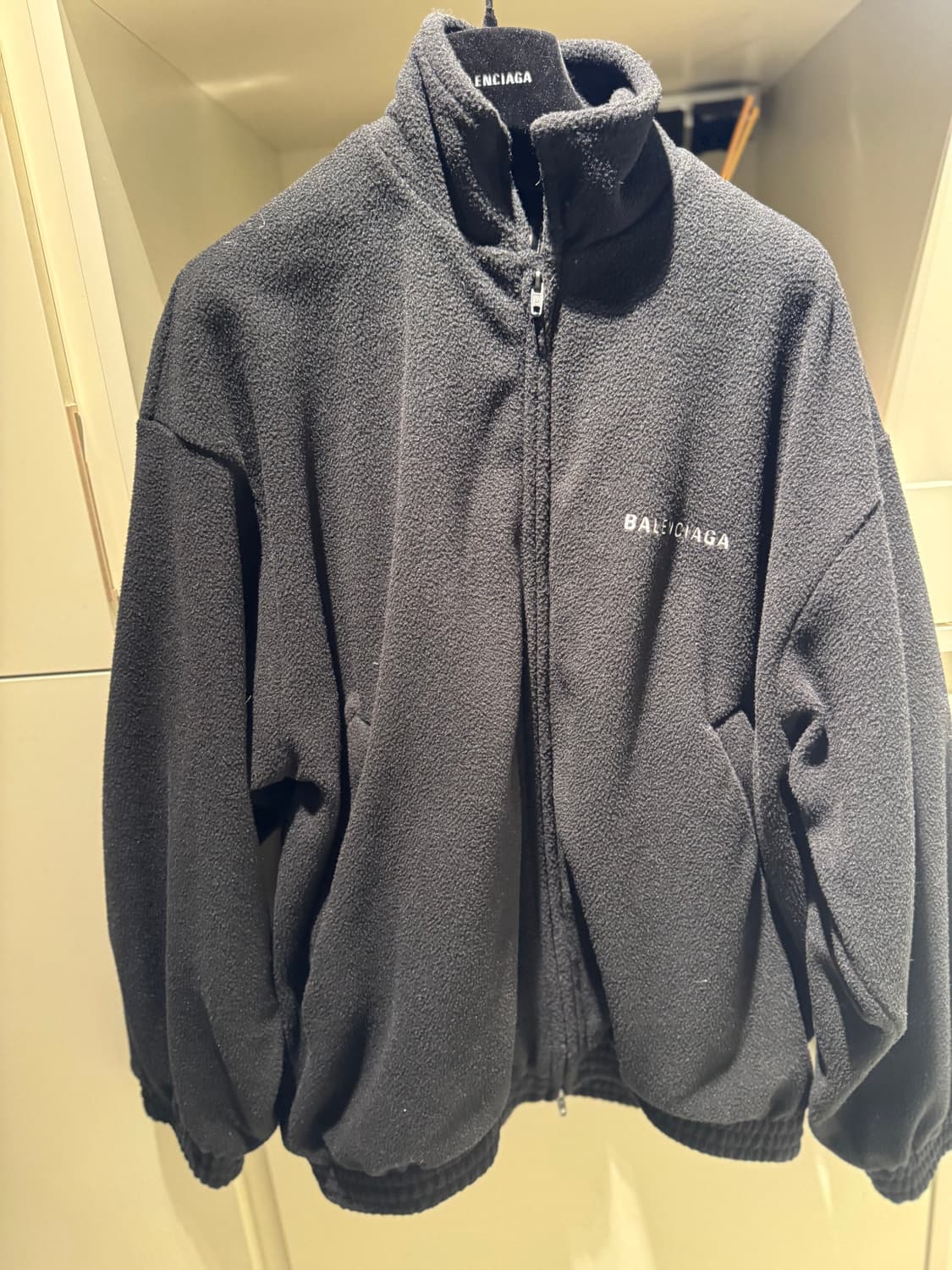 발렌시아가 후리스 플리스 팝니다 상품이미지2