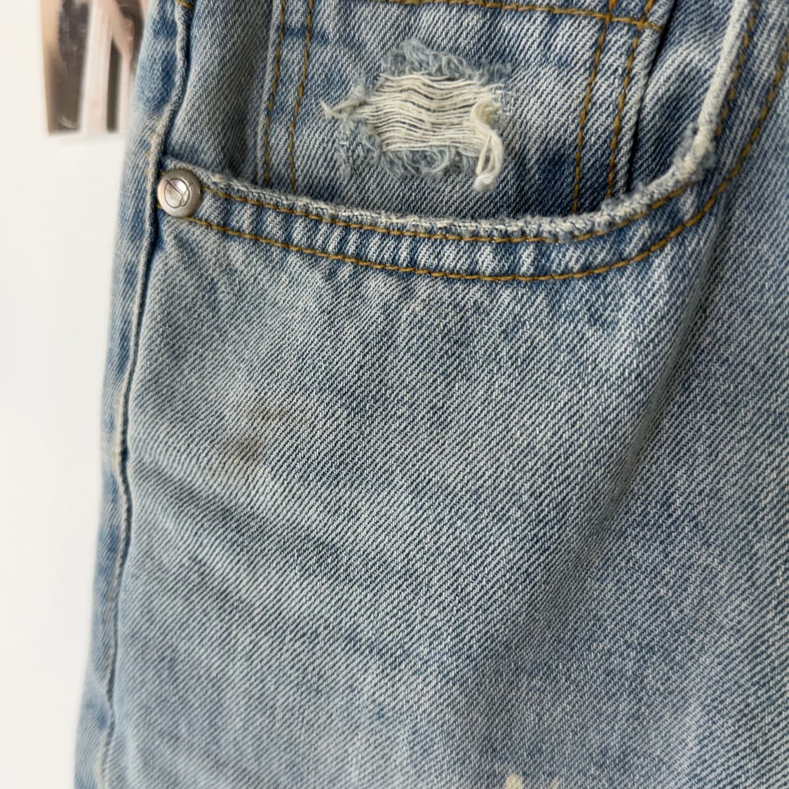 [28] 더오픈프로덕트 블루데미지 데님 반바지 상품이미지4