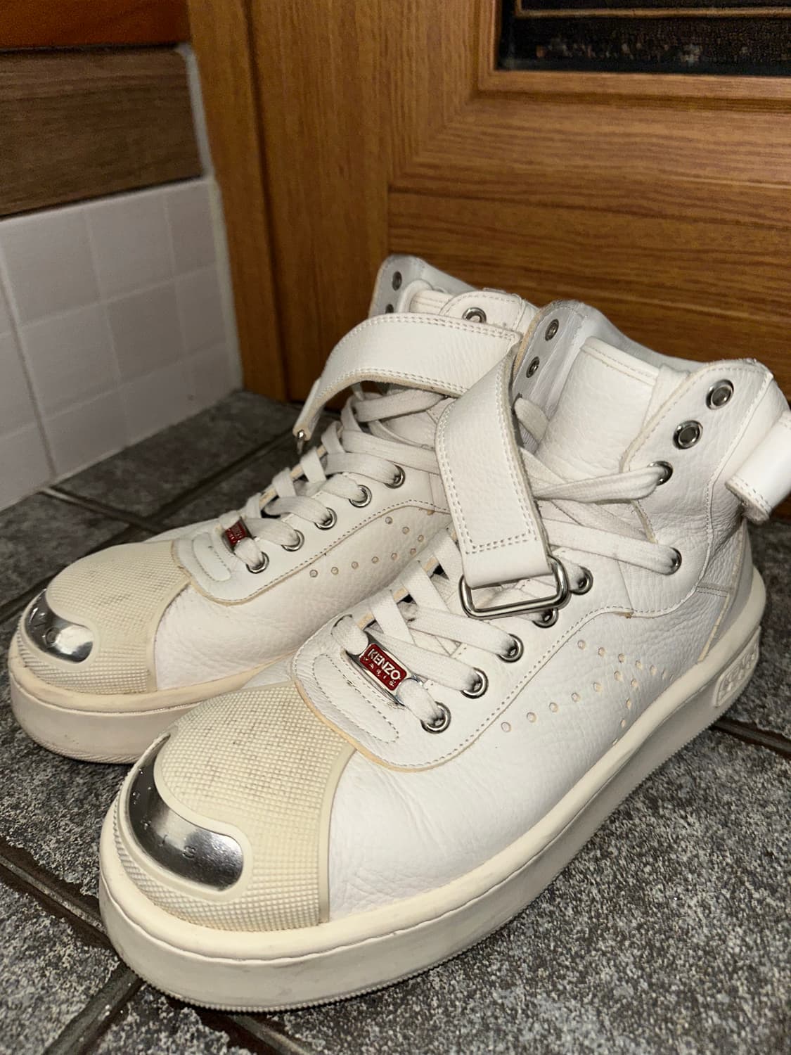 겐조 스틸토 화이트 레더 하이탑 상품이미지1