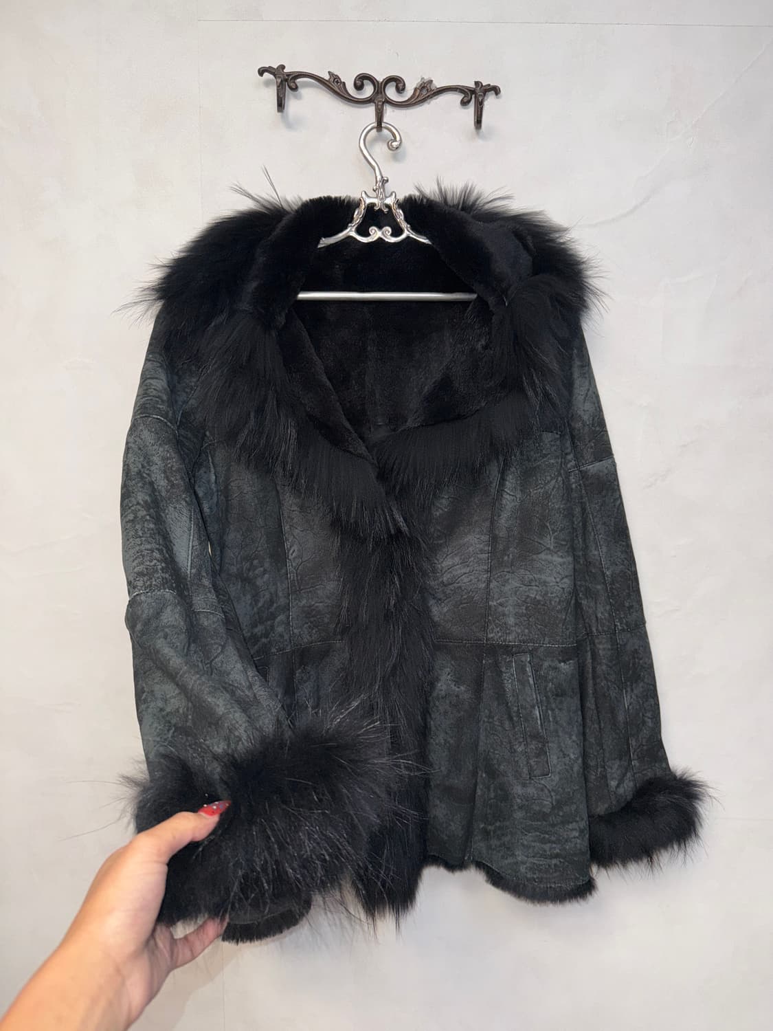 Charcoal tie dye rabbit fur trimmed 무스탕 상품이미지2