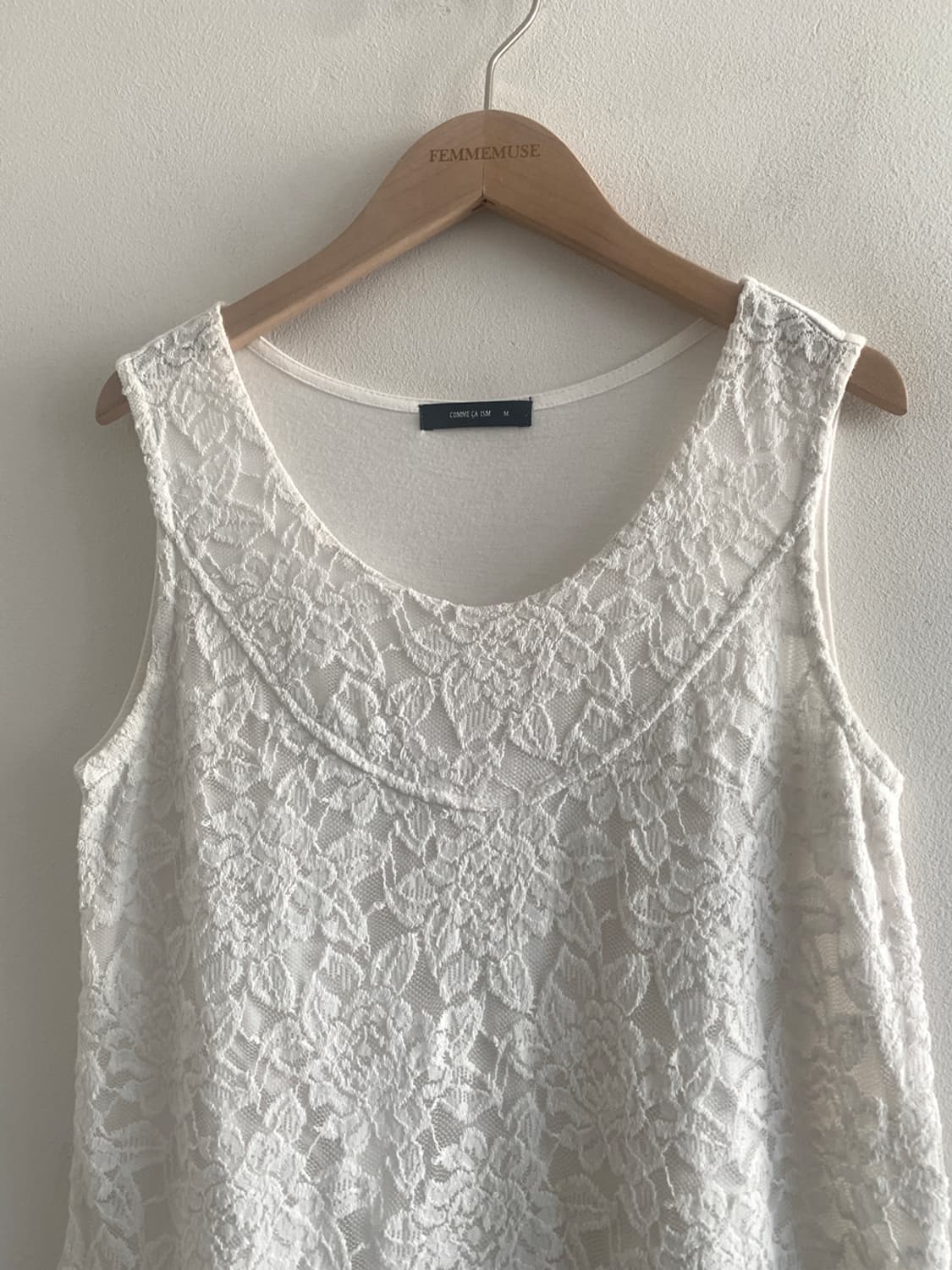 Lace u neck sleeveless top 상품이미지2