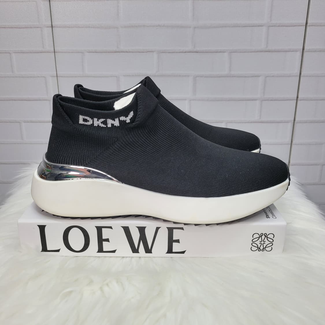 DKNY 디케이앤와이 자비아 슬립온 스니커즈 235사이즈 상품이미지2