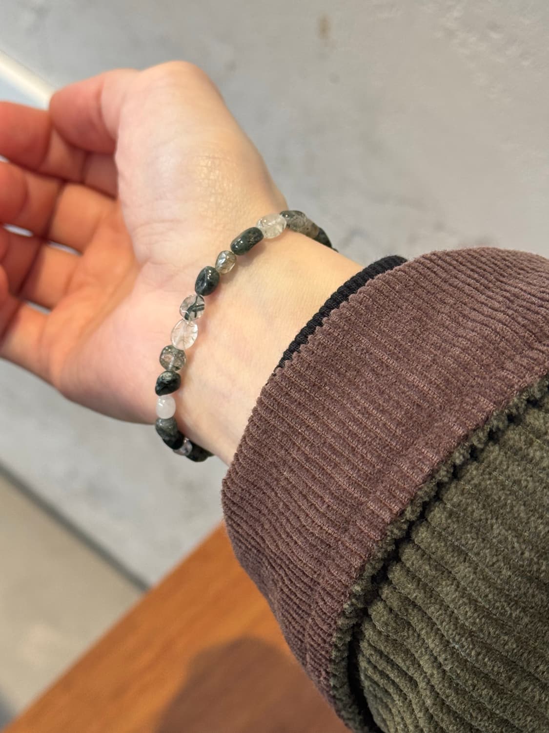 (핸드메이드) 천연 그린 루틴 퀄츠 수정 원석팔찌 상품이미지2