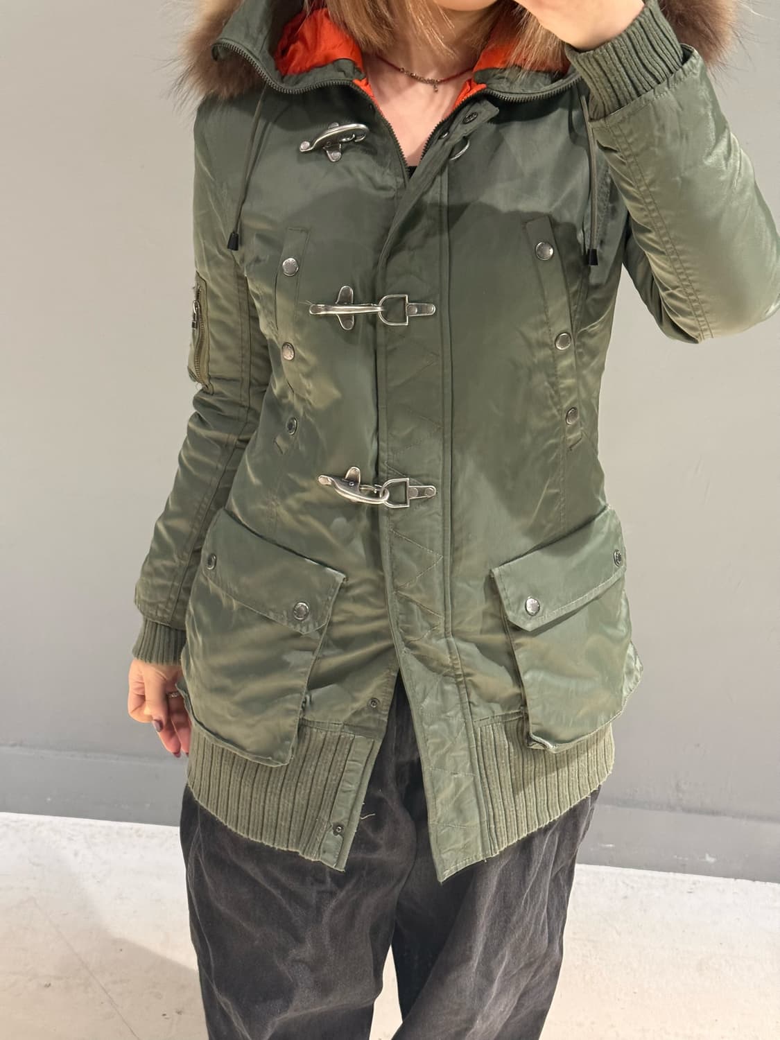 Avirex buckle detail fur trimming jumper 상품이미지3