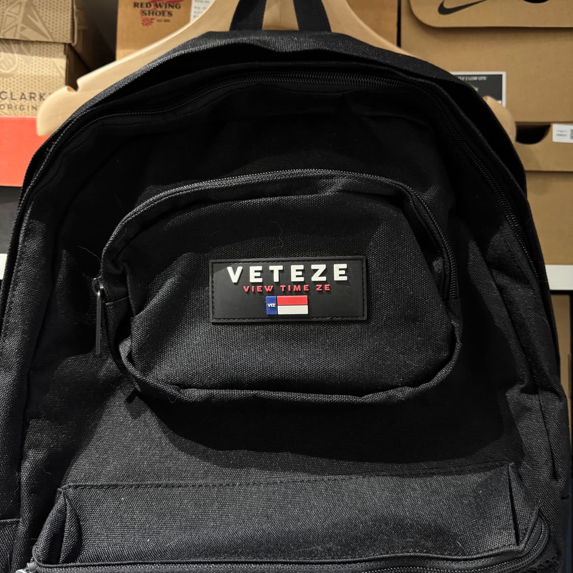베테제 VETEZE 블랙 백팩 가방 상품이미지2
