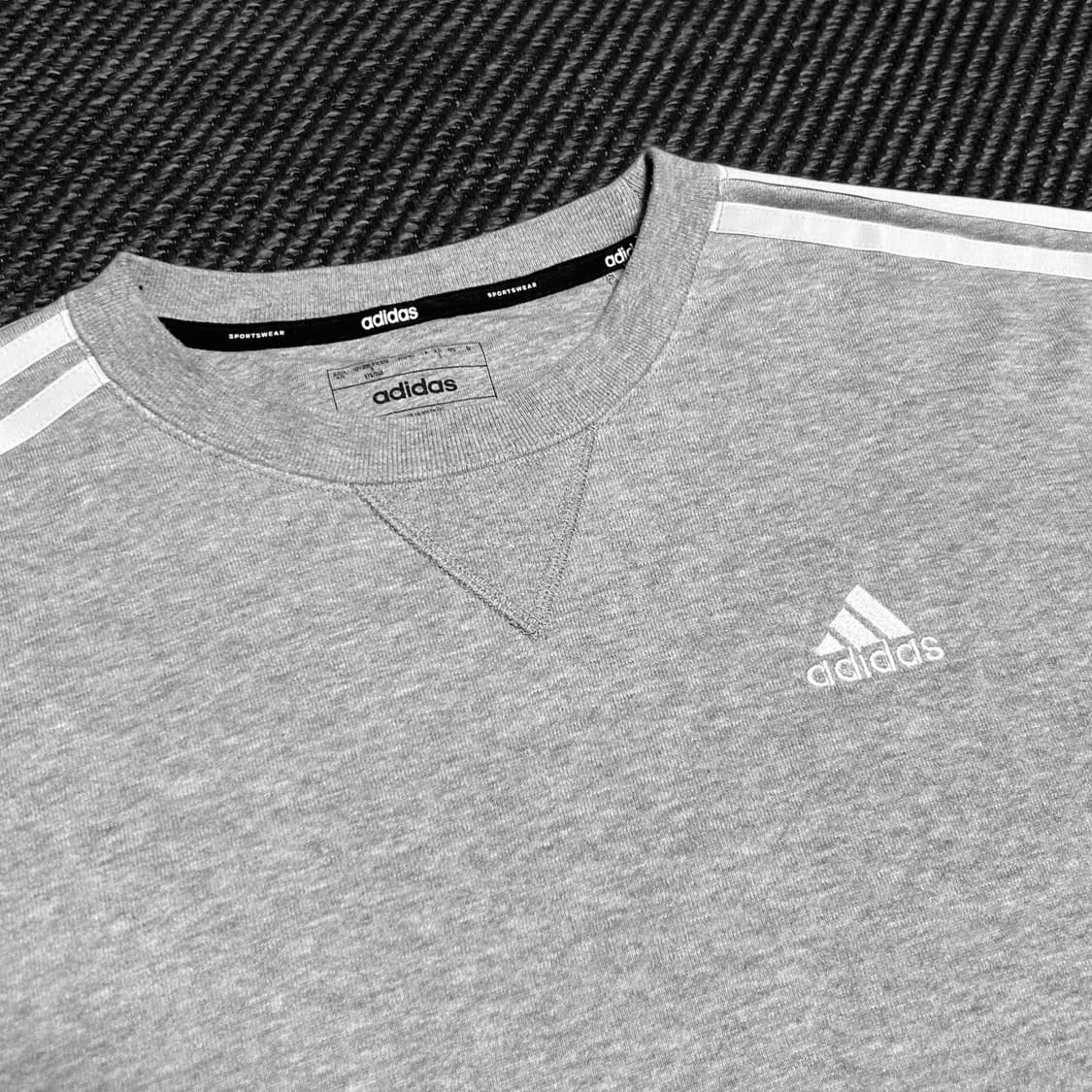 [M] adidas 아디다스 그레이 에센셜 3st 맨투맨 상품이미지3