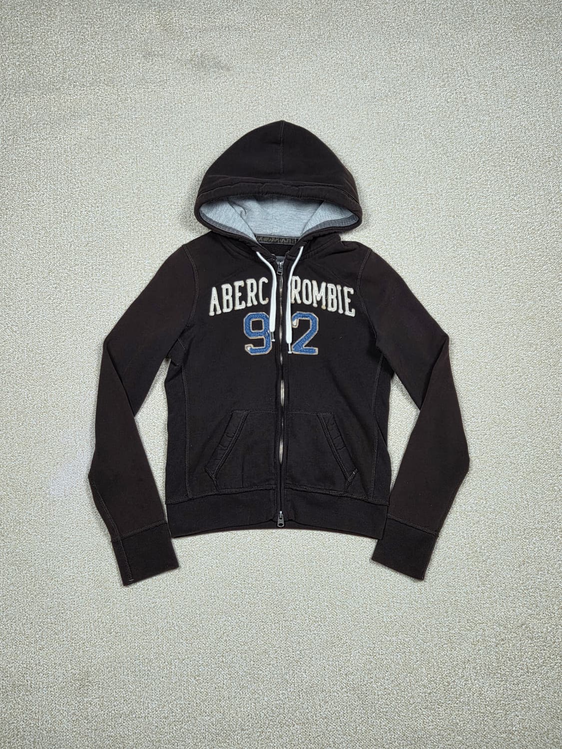 [아베크롬비] 빈티지 아플리케 92 로고 후드 집업 | A00166 상품이미지1