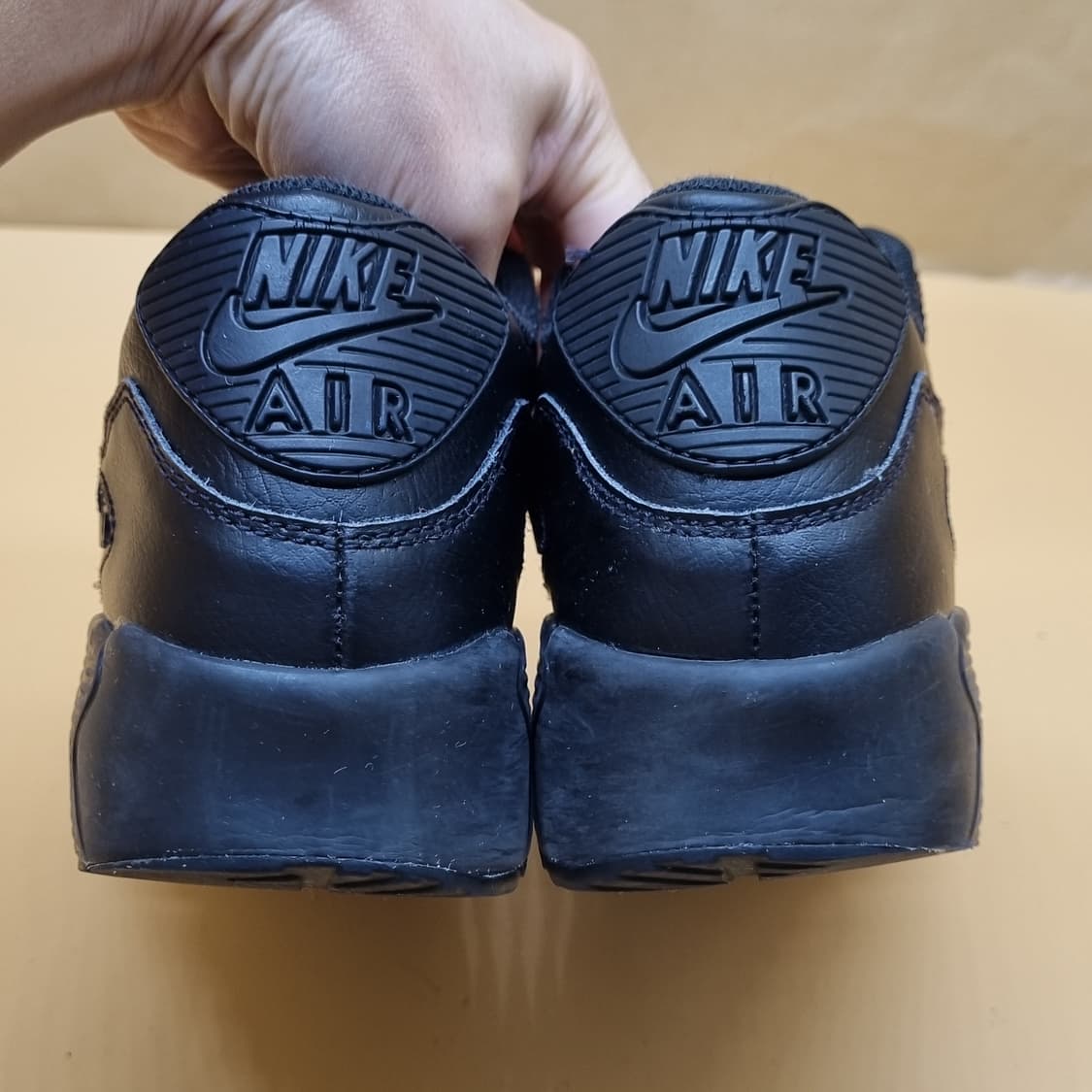 나이키 에어맥스90 레더 블랙 운동화240 상품이미지4