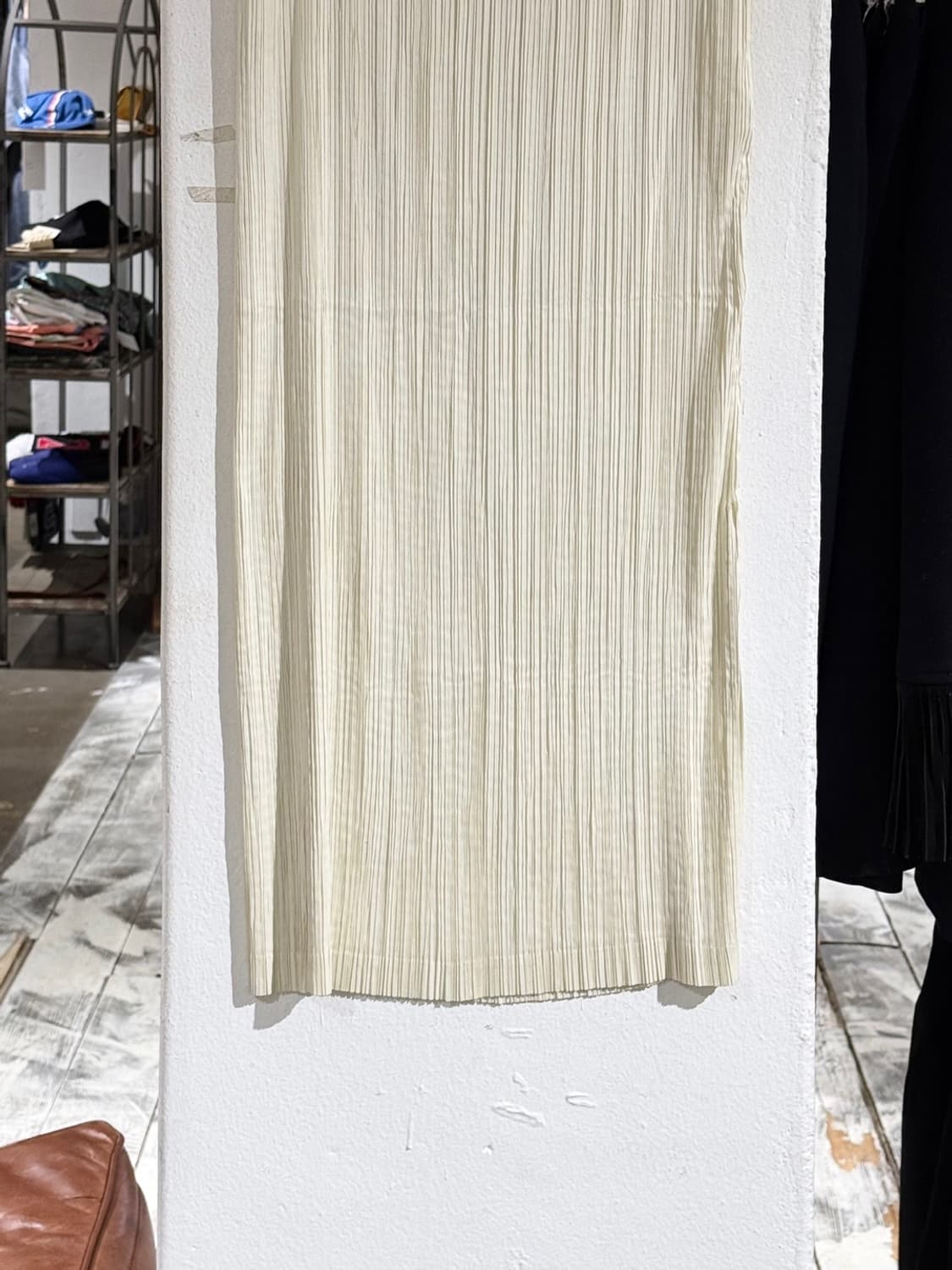 이세이 미야케 페테 아이보리 플리츠 롱 스커트 상품이미지3