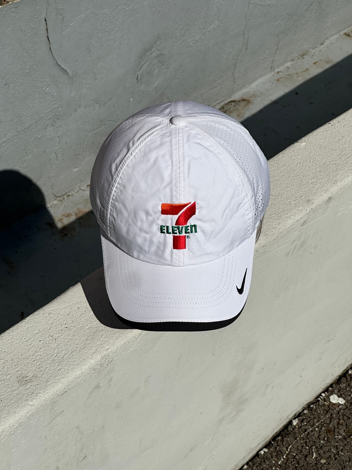 [M-L] 나이키 세븐일레븐 화이트 볼캡 모자 상품이미지1