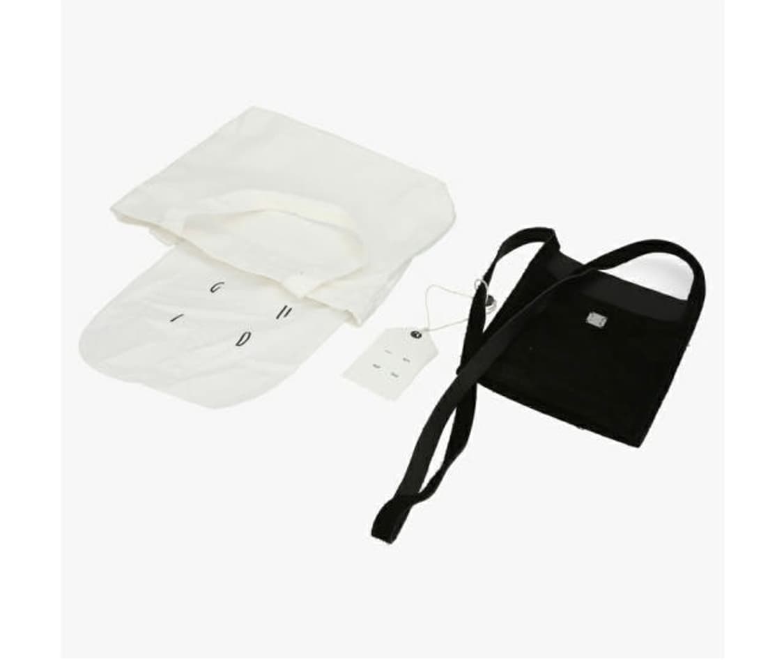 [새상품] 구이디 말가죽 패스포트 크로스백 상품이미지4