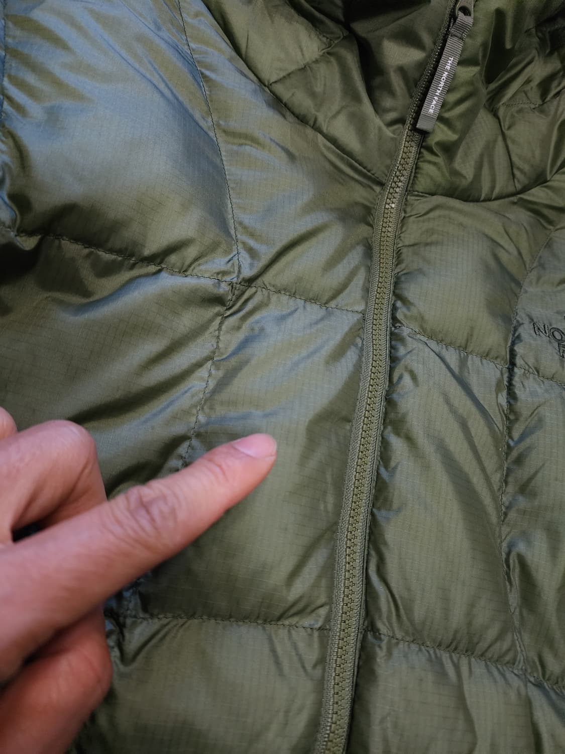 노스페이스 웨이브 라이트 온볼 패딩 95 m사이즈 상품이미지9