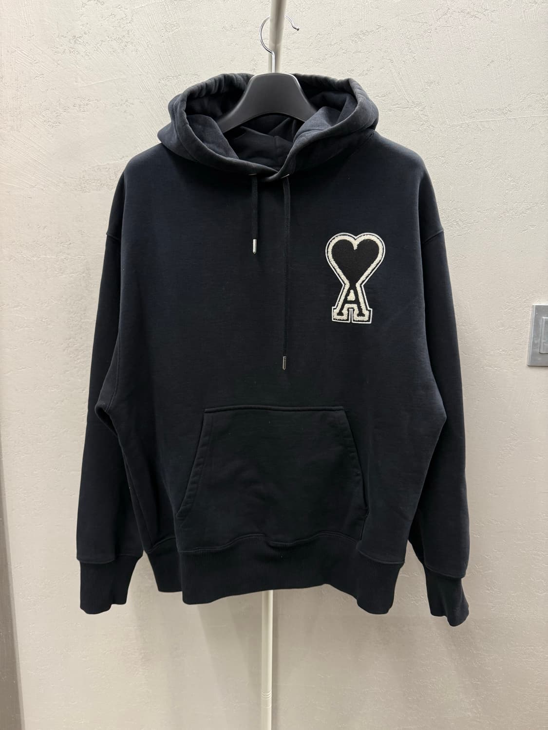 AMI 아미 하트 빅 로고 블랙 후드티  상품이미지2