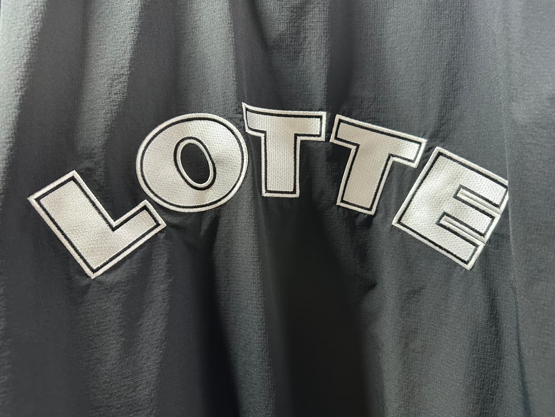 롯데자이언츠 클래식 클럽 맨투맨 바람막이 블랙 120 4XL 상품이미지2