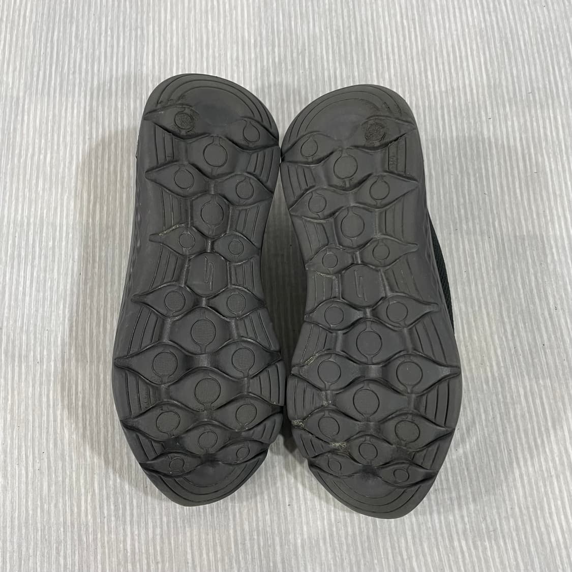 906) 스케쳐스 고워크 하이퍼 버스트 슬립인스 260mm 상품이미지7