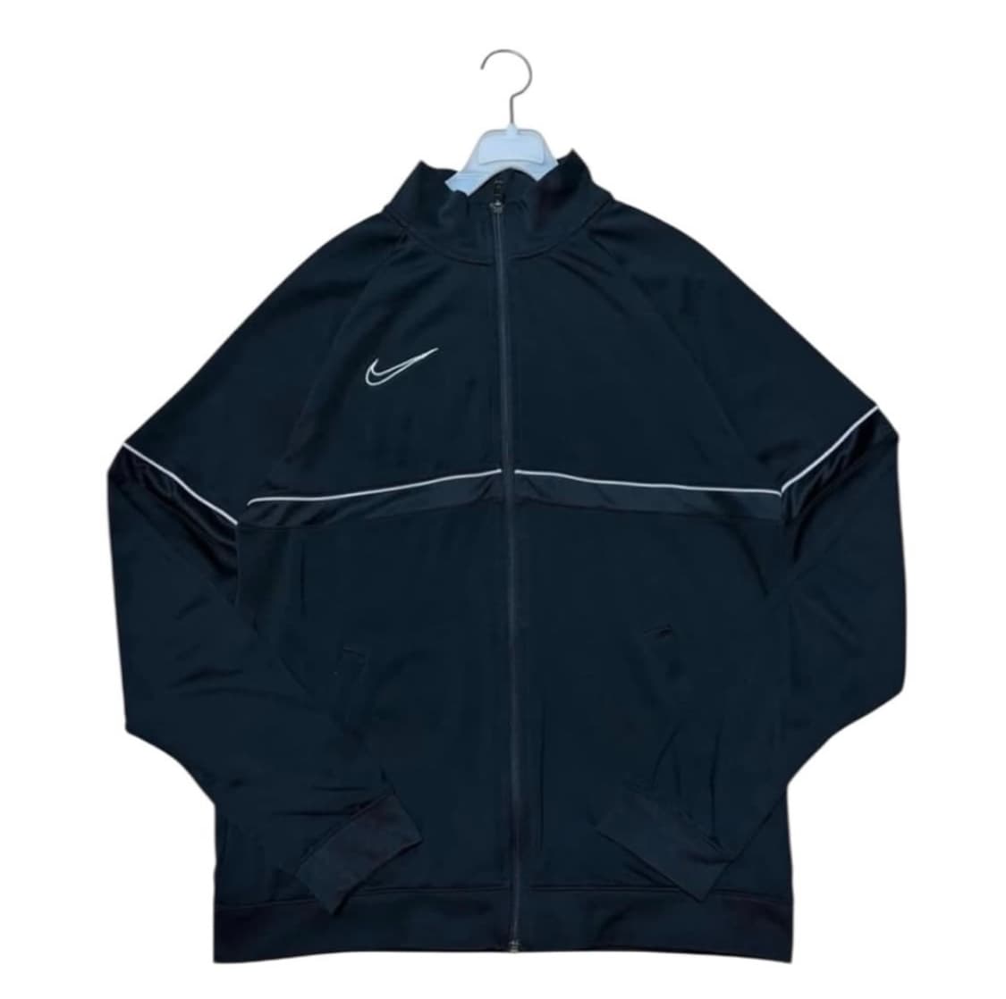 나이키 트택탑 상품이미지1