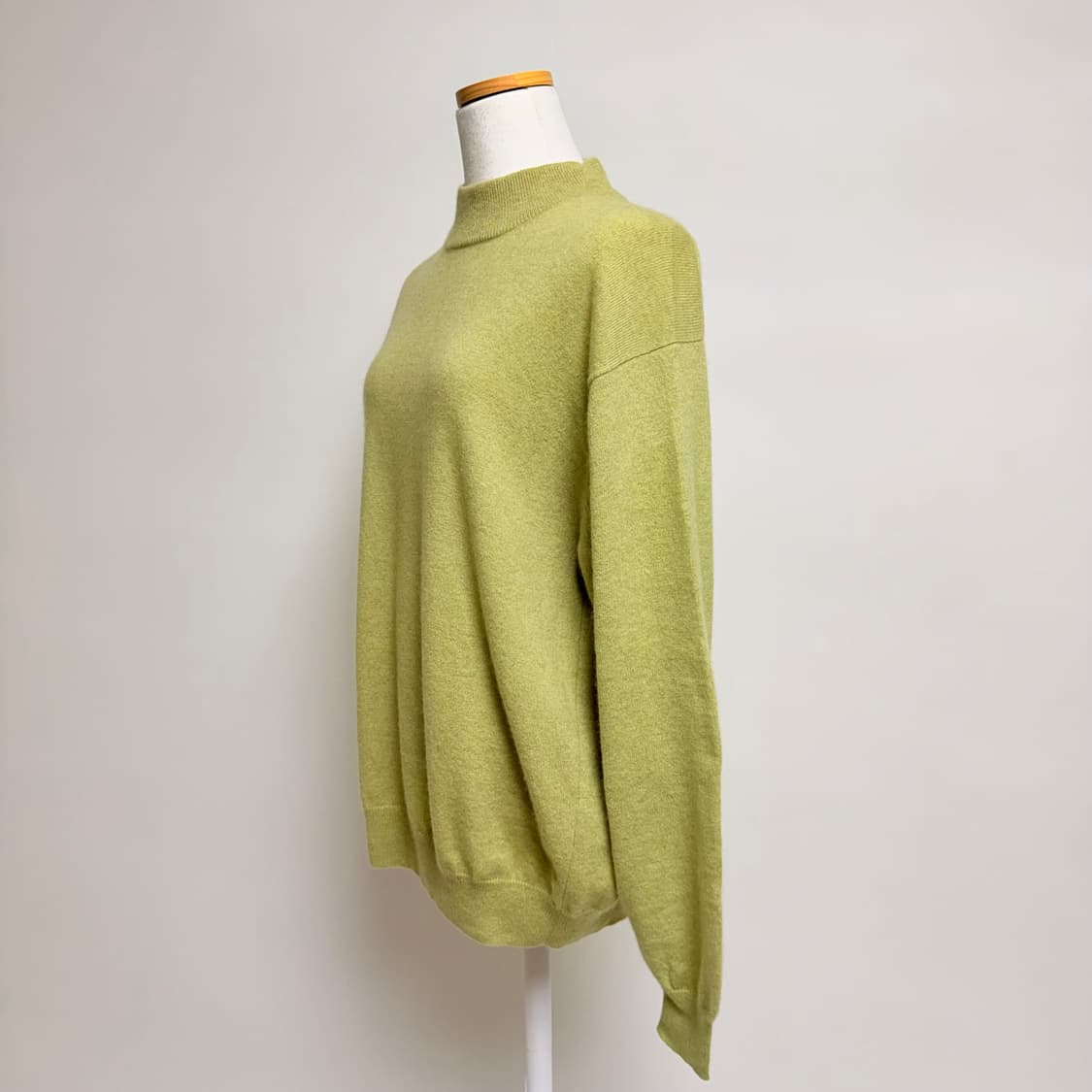 [캐시미어 100%] 🍋‍🟩라임색 하프넥 니트 L 상품이미지2