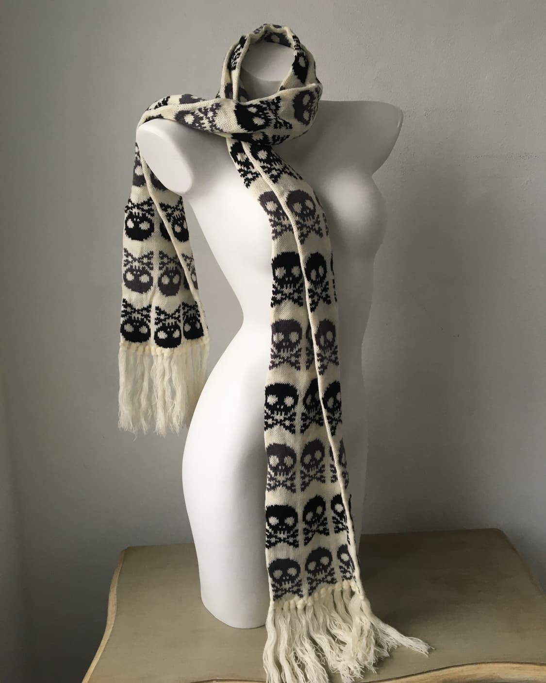 skull pattern knit muffler 상품이미지2
