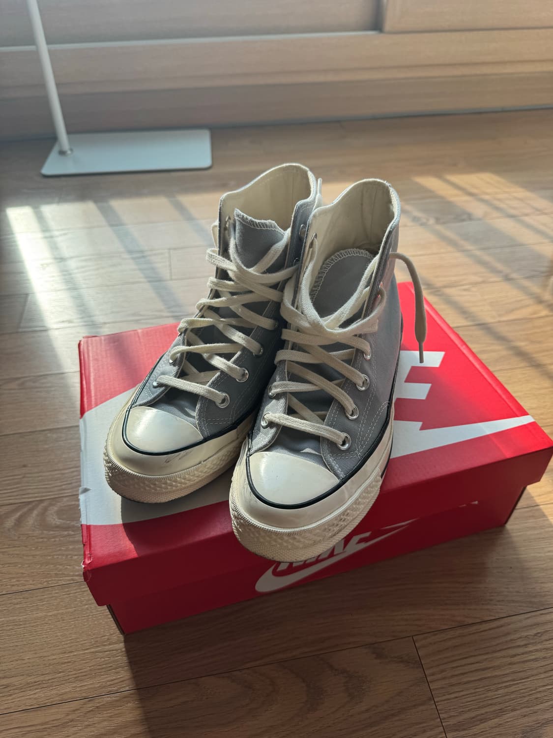 2번착용) 245 컨버스 척 70 하이 빈티지 캔버스 울프그레이 상품이미지3