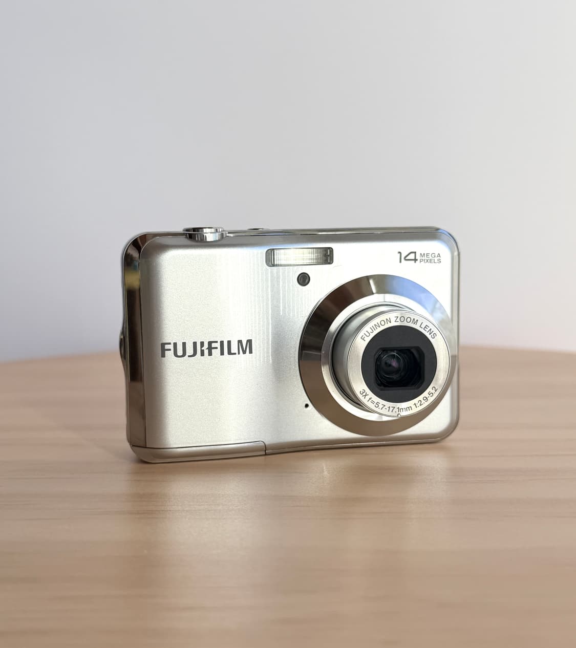 ✨새상품/풀박스✨후지필름 파인픽스 AV150 메탈릭 실버 상품이미지3