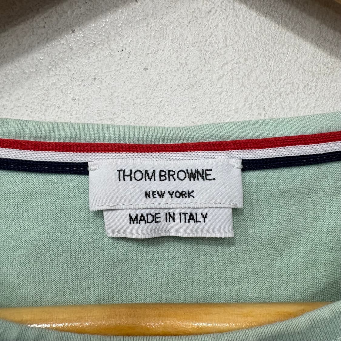 톰브라운 포켓삼선 반팔티 상품이미지4