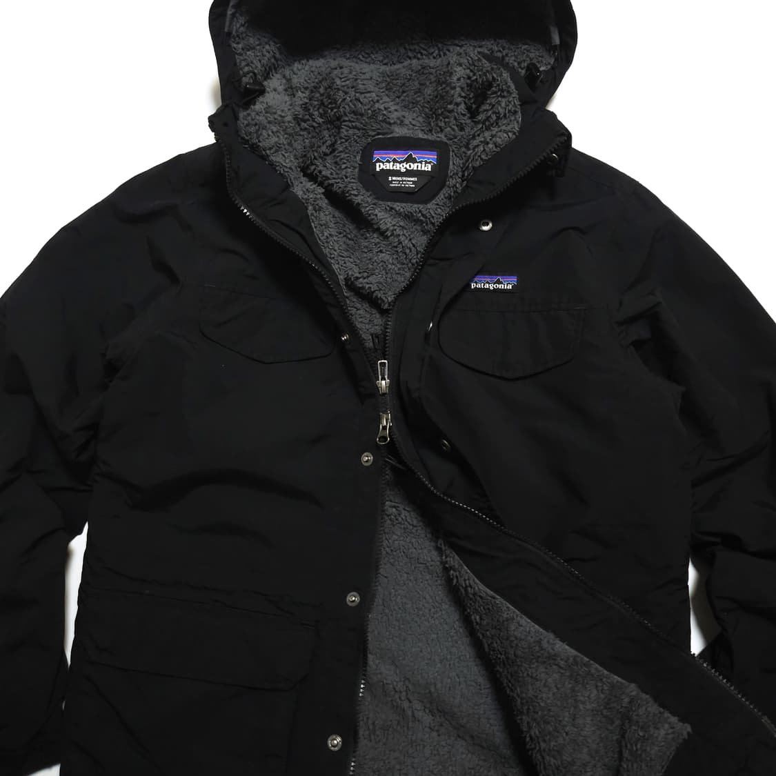 파타고니아 이스머스 쉐르파 파카 자켓 블랙 상품이미지2