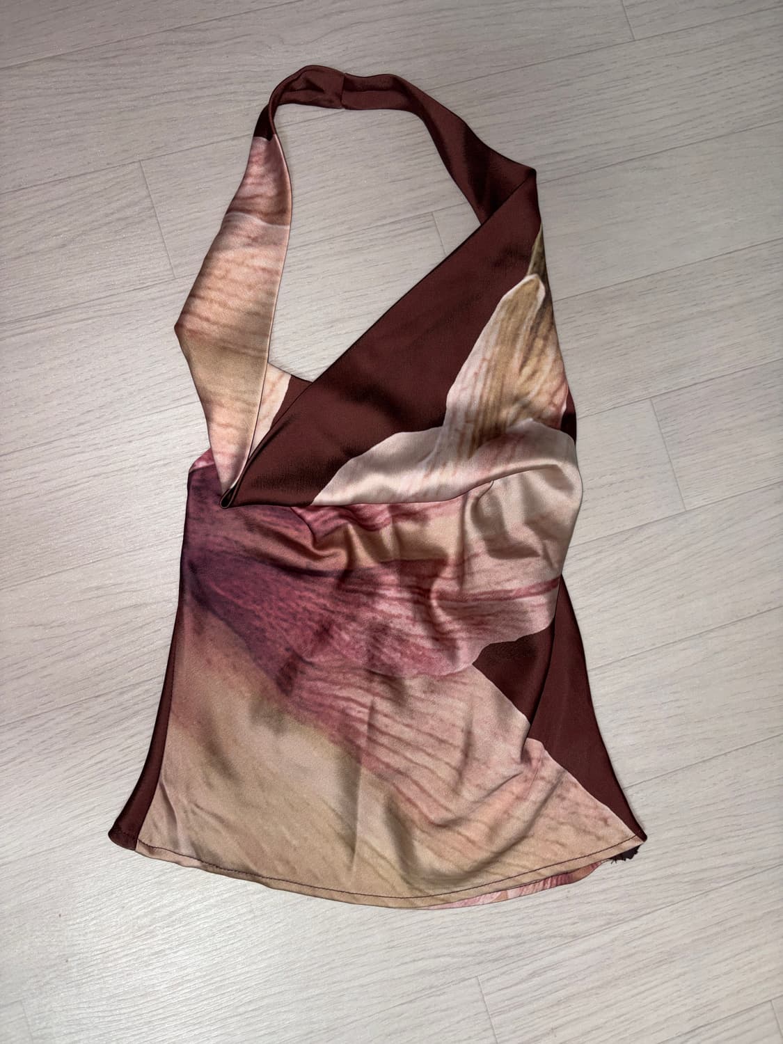 세틴 홀터넥  상품이미지1