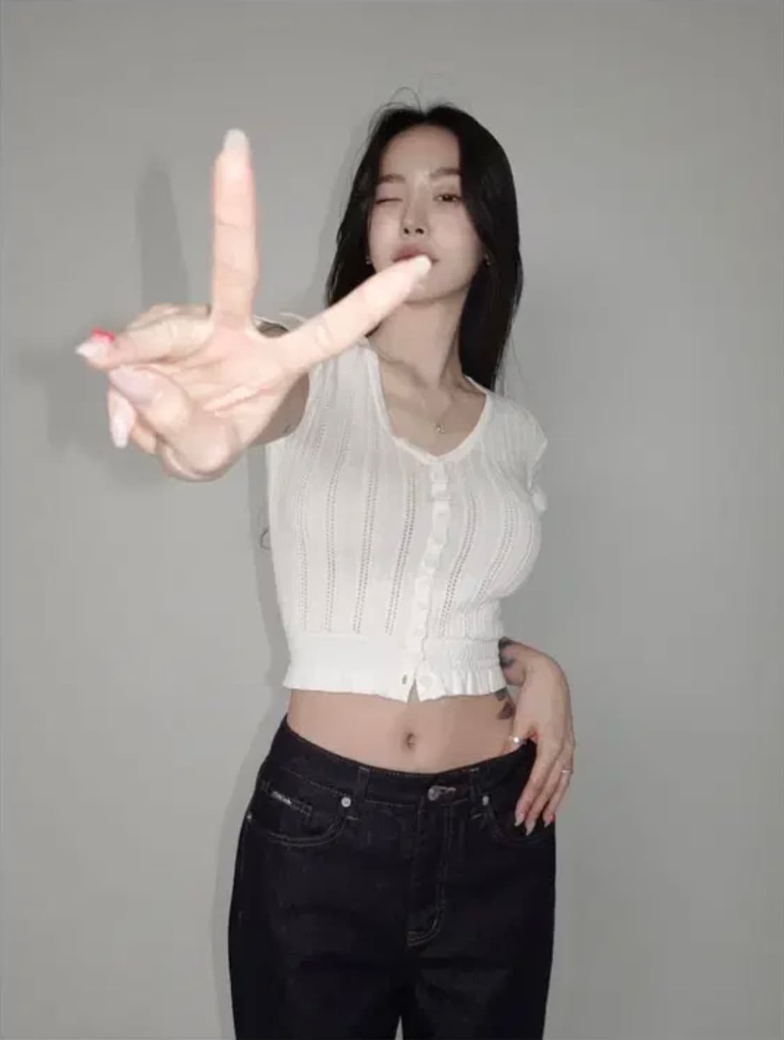 (새상품) 페일제이드 펀칭 니트 러플 가디건 화이트 아이보리   상품이미지3