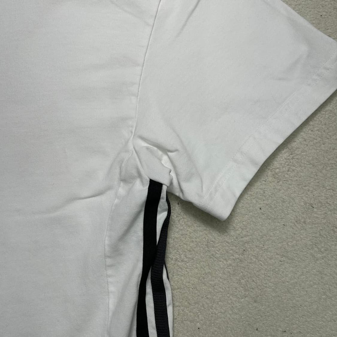 ADIDAS 사이드 삼선 오버핏 반팔 2XL 상품이미지3
