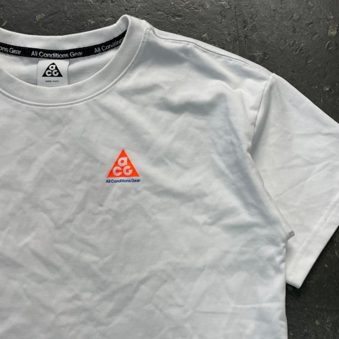 90 나이키 ACG 루즈핏 반팔티  상품이미지2