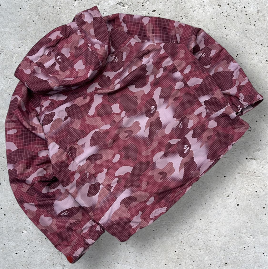 [S] 22AW 베이프 우먼 핑크 퍼플 카모 바람막이 자켓 상품이미지2