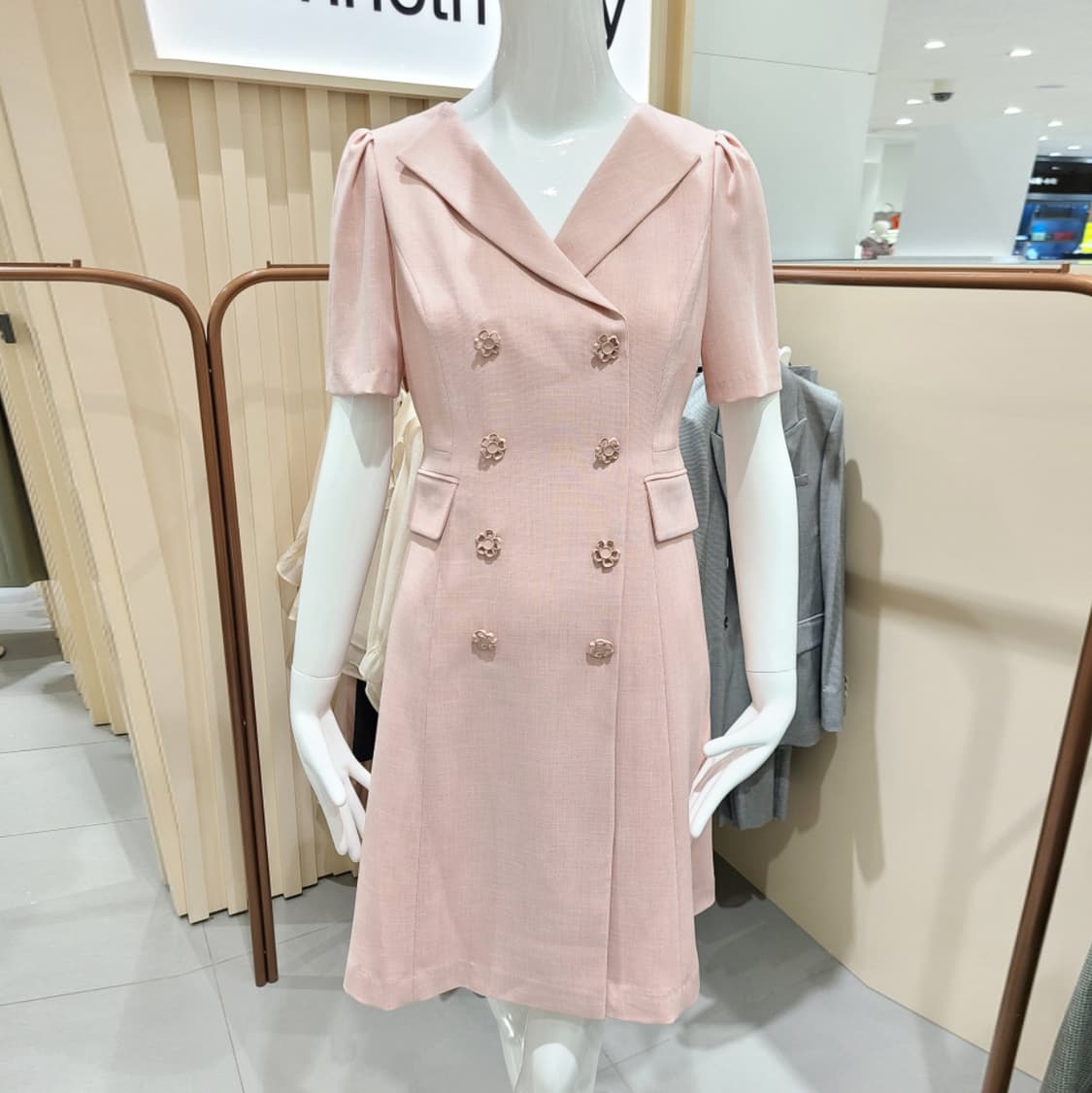 케네스레이디(kenneth lady) 라펠 퍼프숄더 원피스 55 상품이미지1