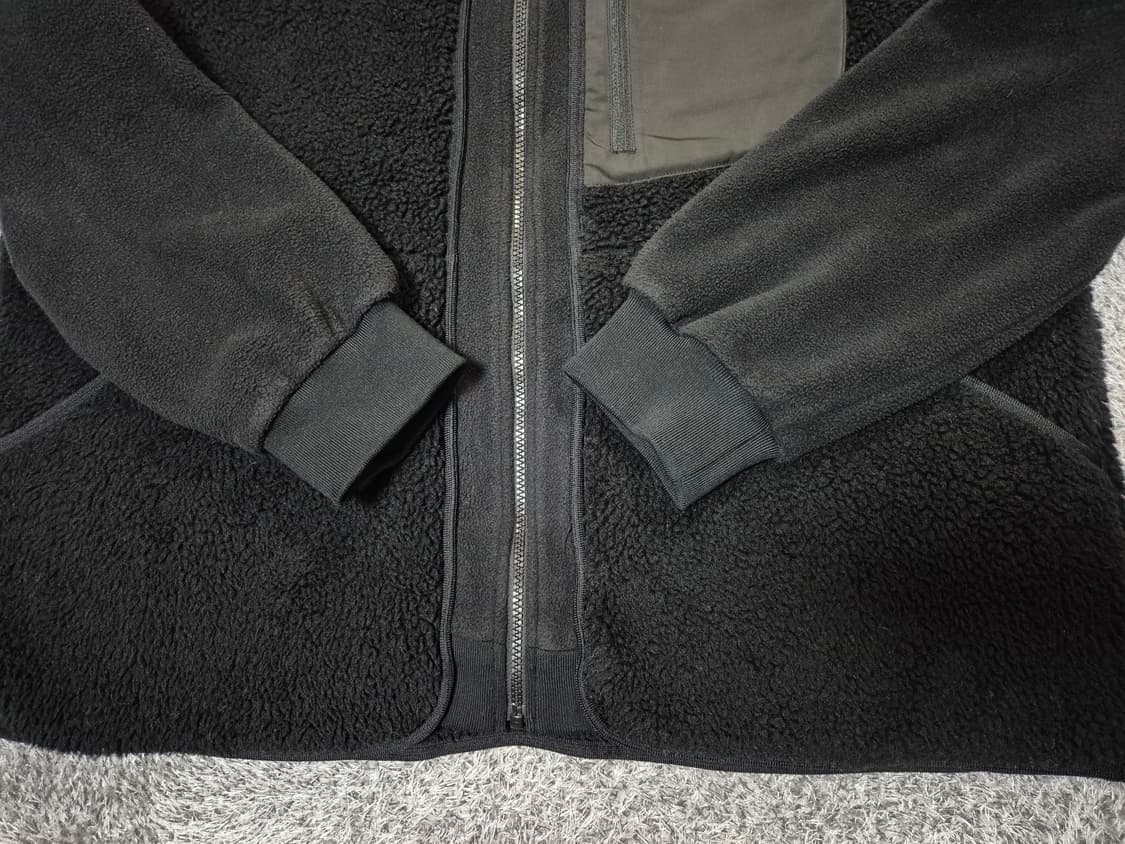 유니클로 화이트마운티니어링 남성 플리스 자켓 XL 상품이미지3