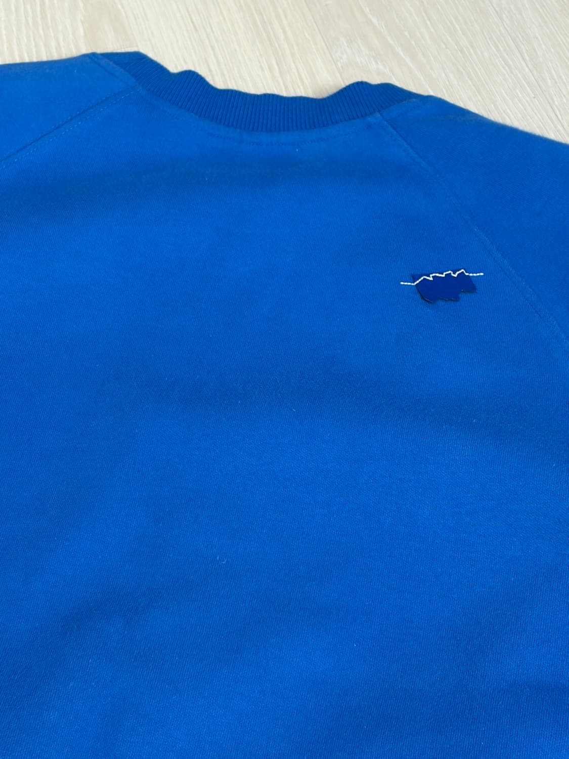 아더에러 21fw 맨투맨 1사이즈 상품이미지4