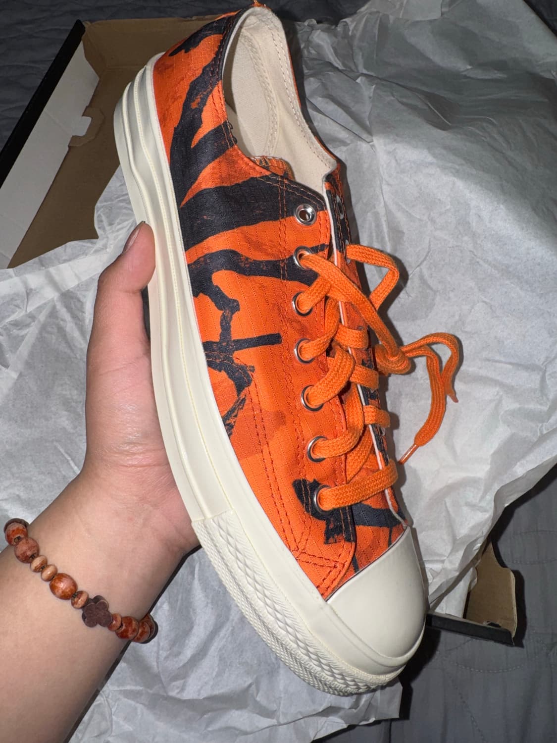 컨버스 x 칼하트 WIP 척 70 로우 오렌지 트리 카모 285 상품이미지1