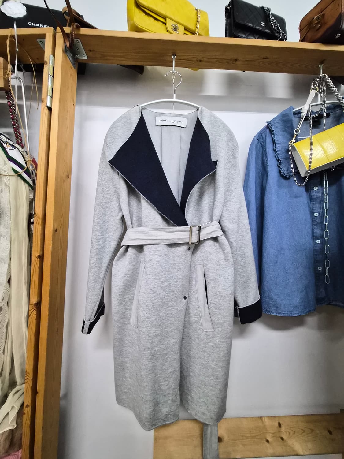 오브제 프렌치 배색 벨티드 니트 트렌치코트 상품이미지1