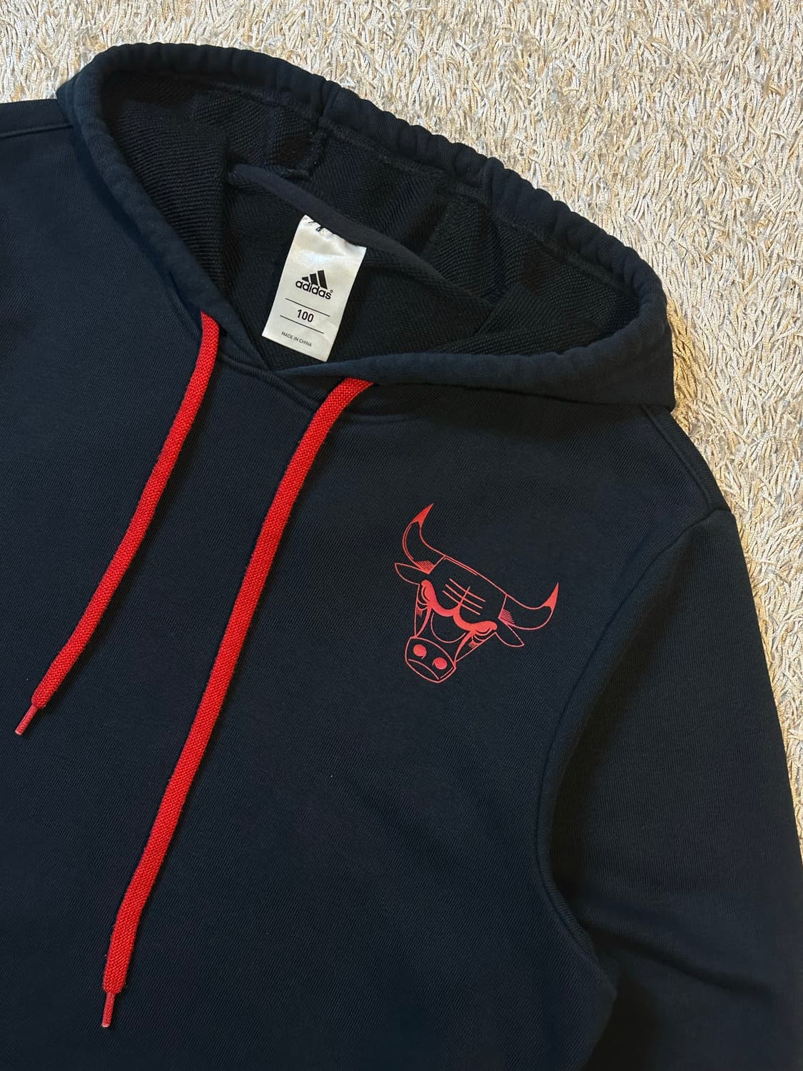 아디다스 X NBA 시카고 불스 후드티 블랙 상품이미지2