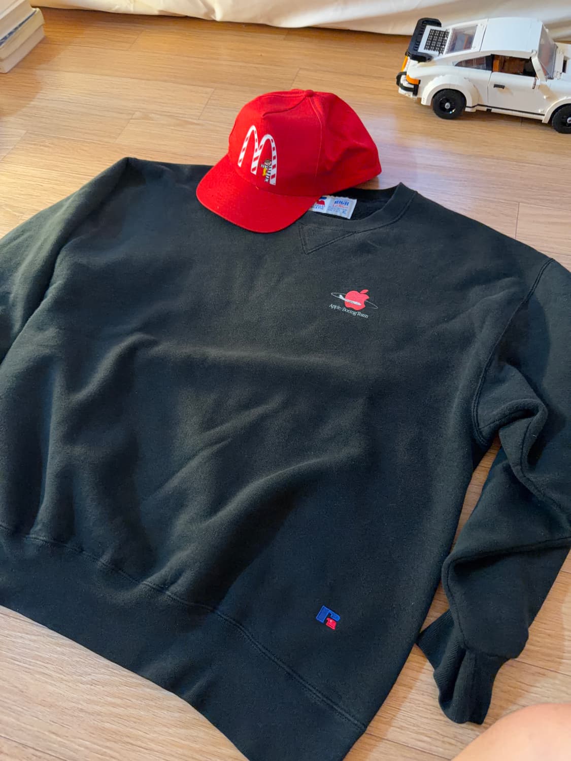 애플 X 보잉 콜라보, 스웻셔츠. 상품이미지8