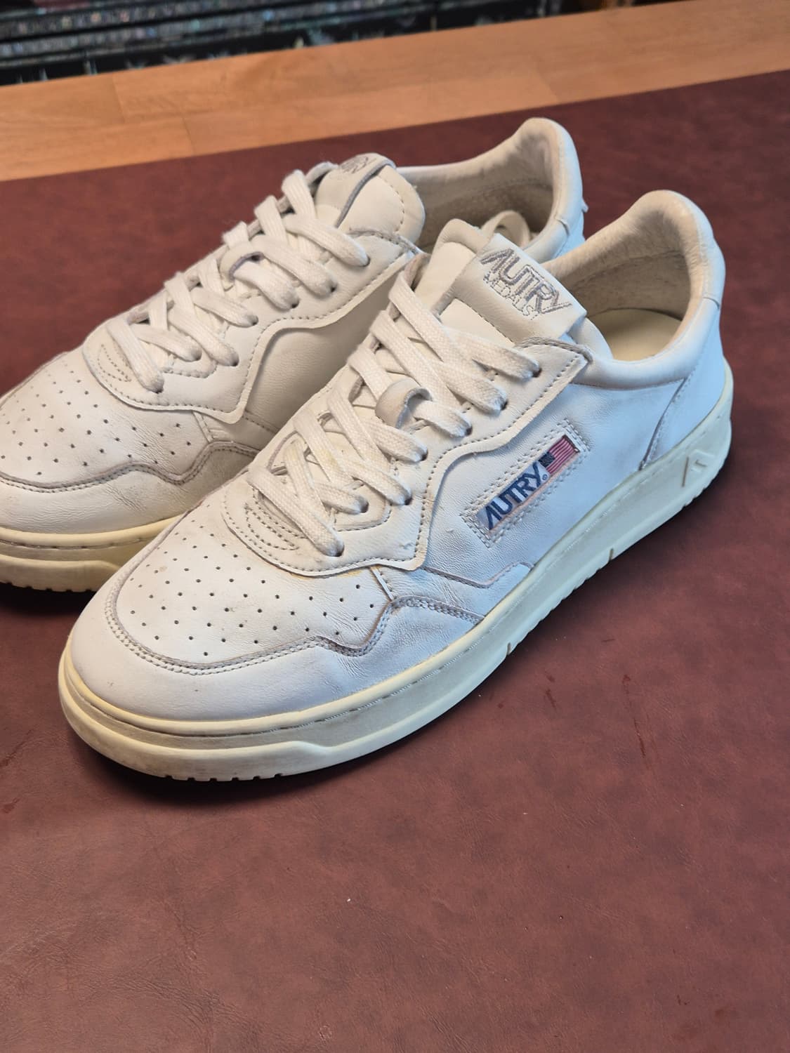 270-275(43) 오트리 메달리스트 로우  상품이미지6