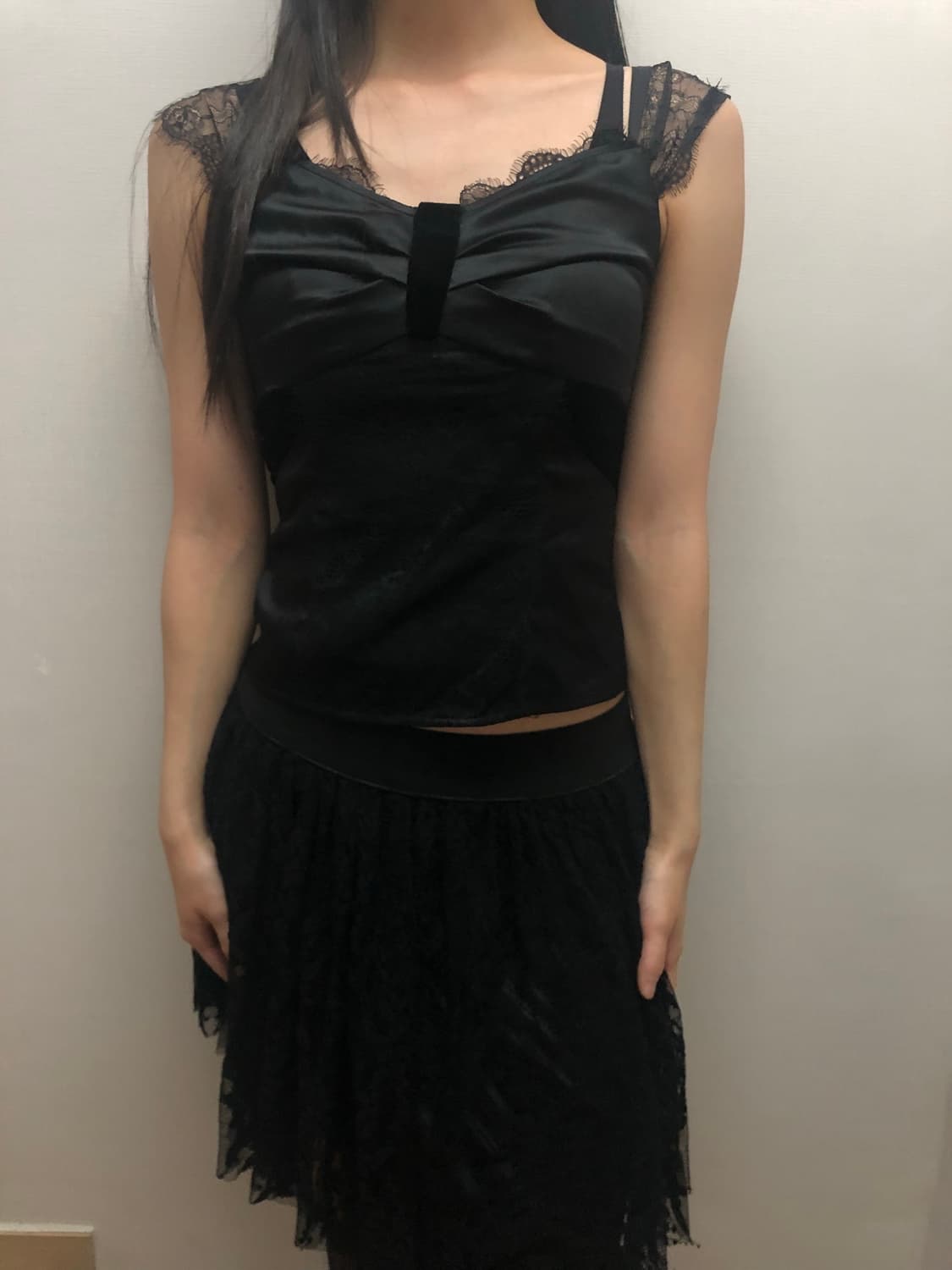 빈티지 블랙 레이스 셔링 탑 상품이미지1